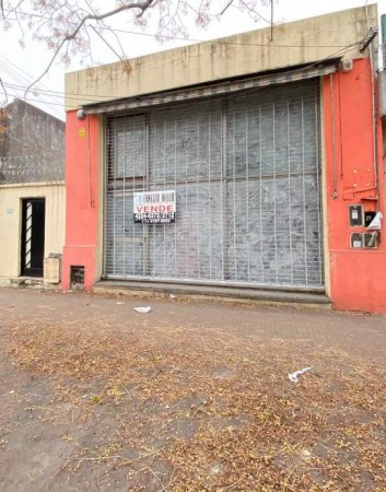 VENTAL LOCAL COMERCIAL. MONTEVIDEO N°992 BERNAL OESTE