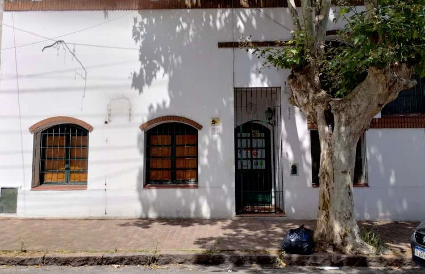 VENTA CASA 5 MBIENTES USO PROFESIONAL, QUILMES.