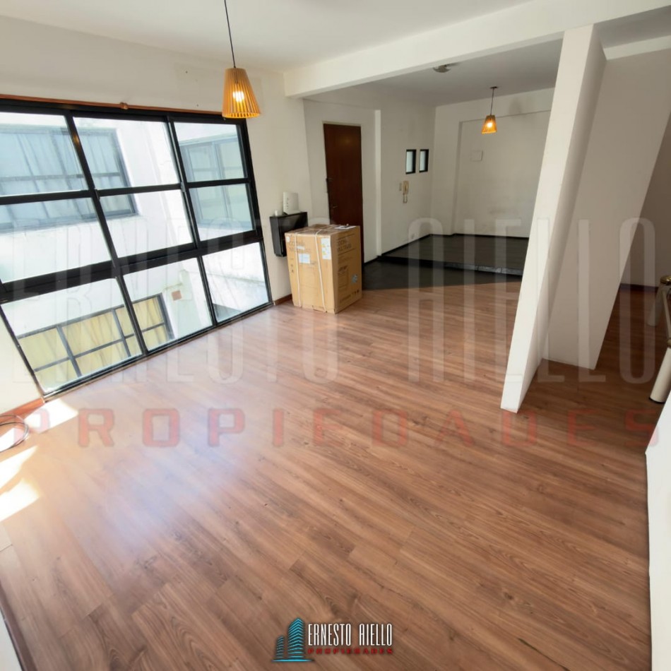 MONOAMBIENTE DIVIDIDO APTO PROFESIONAL EN QUILMES CENTRO.