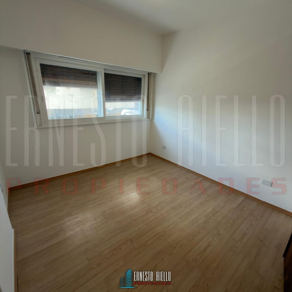 ¡ALQUILER DEPARTAMENTO TRES AMBIENTES CON COCHERA EN QUILMES CENTRO!