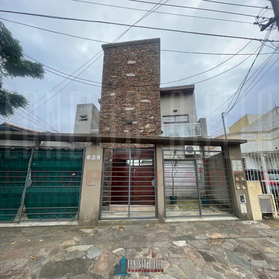 ¡ALQUILER DEPARTAMENTO DE DOS AMBIENTES CON DOBLE BALCON EN BERNAL CENTRO!