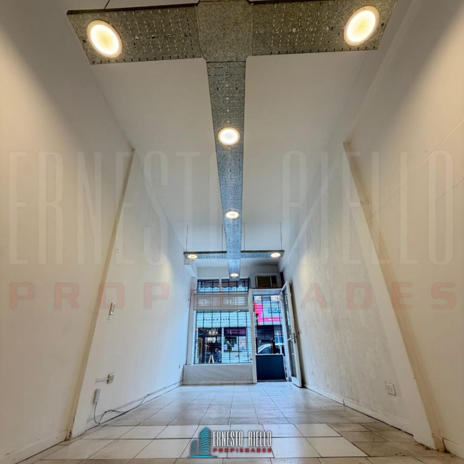 ALQUILER LOCAL COMERCIAL EN QUILMES CENTRO.