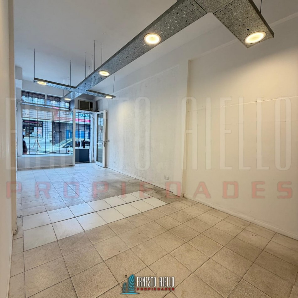 ALQUILER LOCAL COMERCIAL EN QUILMES CENTRO.