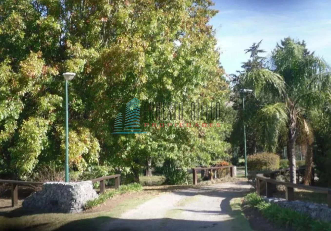 Am. VENTA  Excelente Lote en Posadas de Los Lagos -OPORTUNIDAD