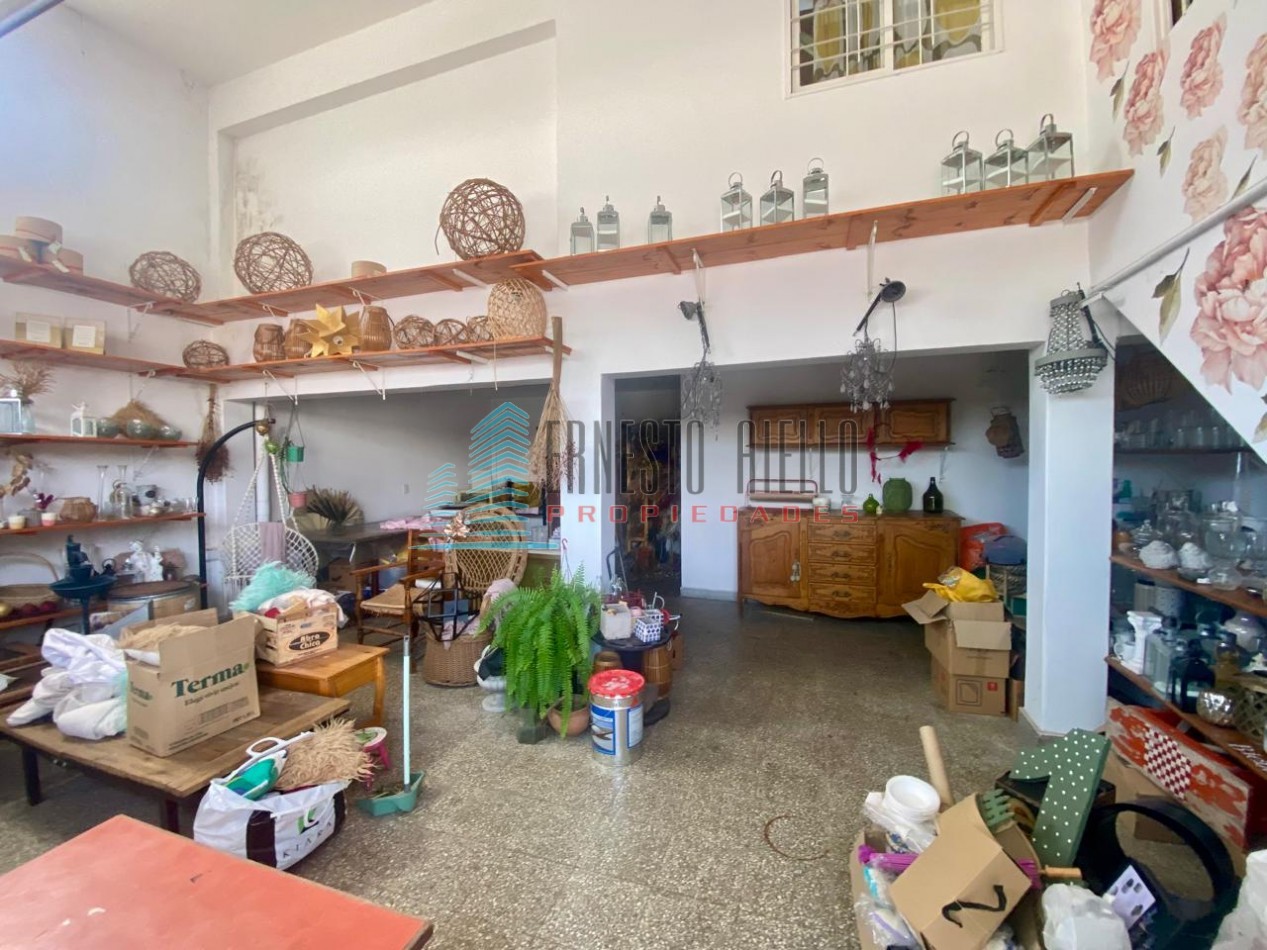 A. VENTA CASA 3 Ambientes con Local - Quilmes Oeste