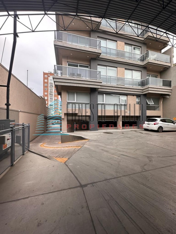 A. VENTA DEPARTAMENTO 3 AMBIENTES  MAX TOWER - BANFIELD