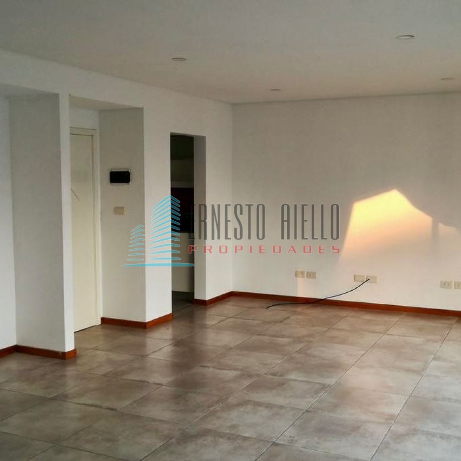 A. VENTA Oficina Piso Completo - Quilmes Centro