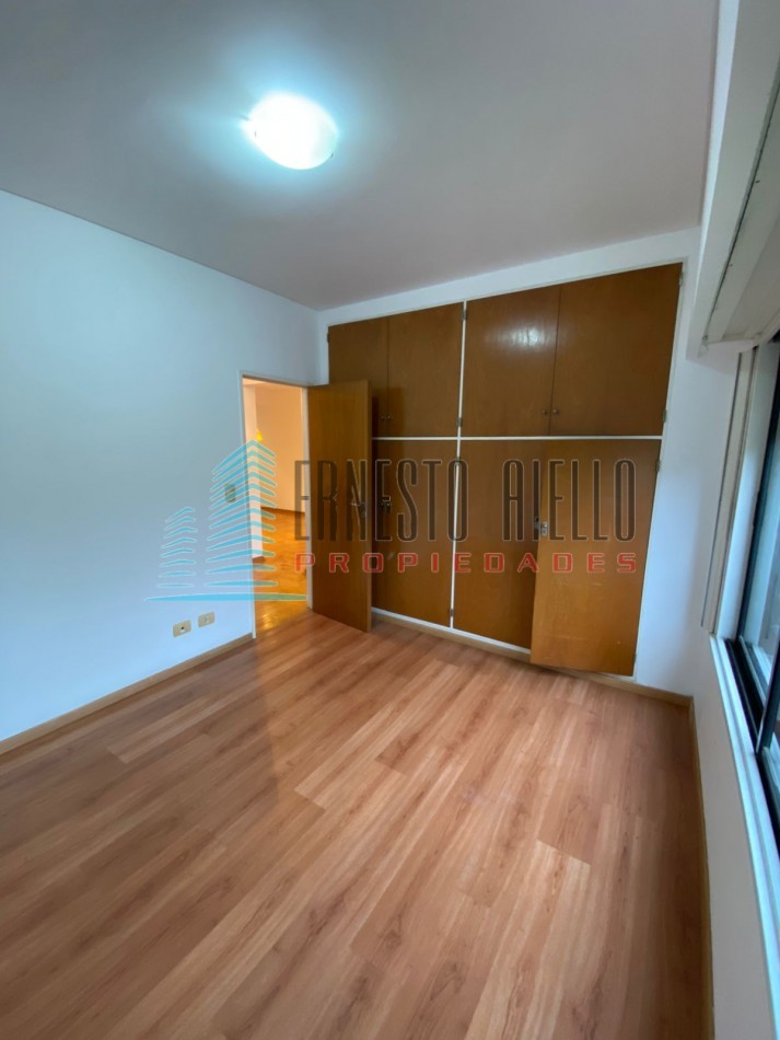 VENTA DEPARTAMENTO TRES AMBIENTES CON COCHERA EN TORRES DE GUIDO 