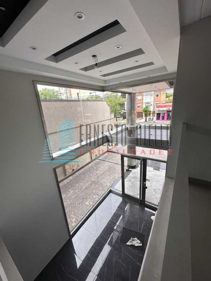 A. VENTA DEPARTAMENTO 3 AMBIENTES  MAX TOWER - BANFIELD