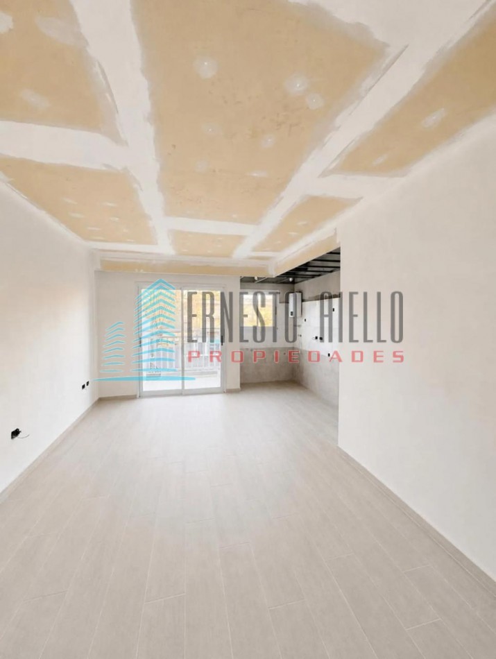 ¡VENTA DEPARTAMENTO DOS AMBIENTES EN QUILMES, OPORTUNIDAD!