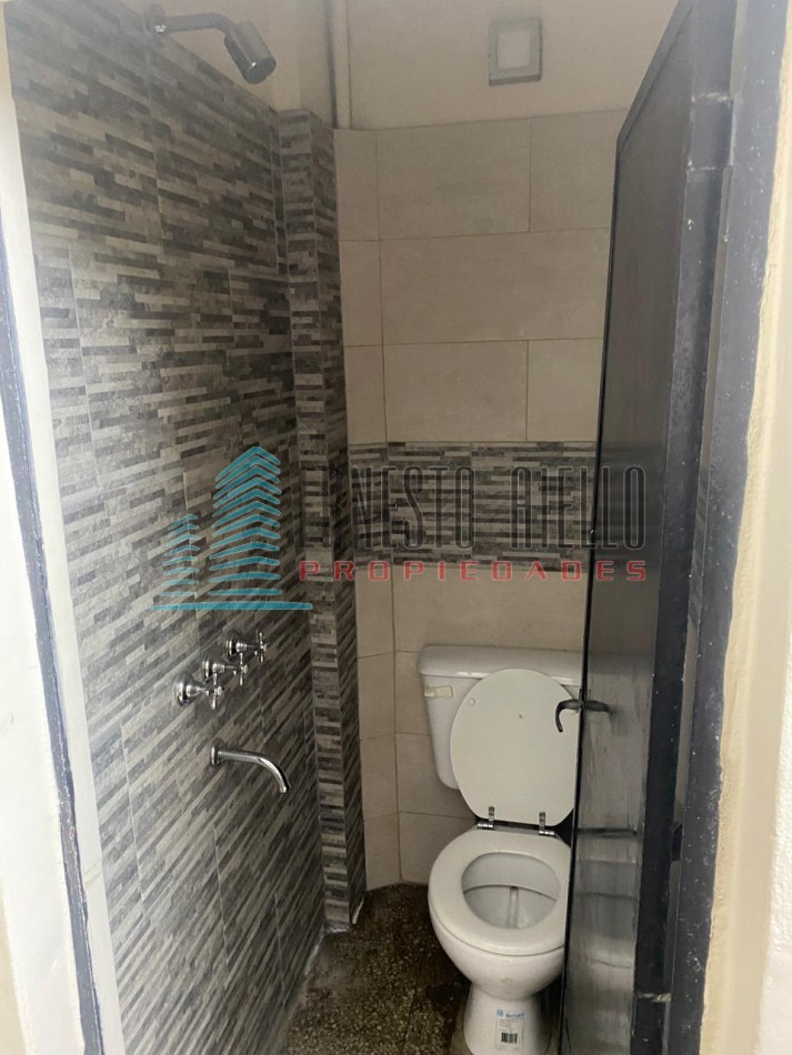 A. VENTA CASA 3 Ambientes con Local - Quilmes Oeste