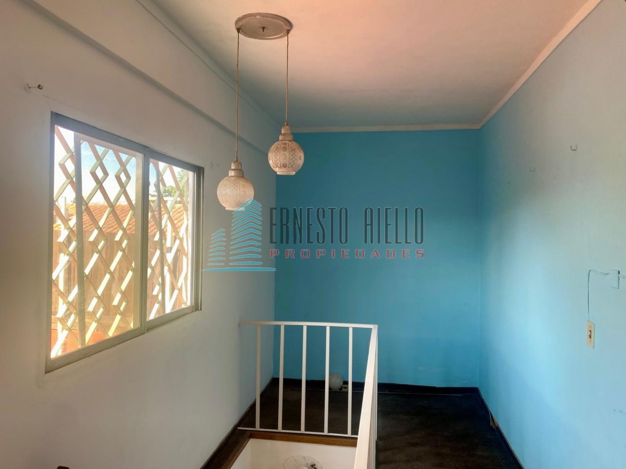 A. VENTA CASA 3 Ambientes con Local - Quilmes Oeste