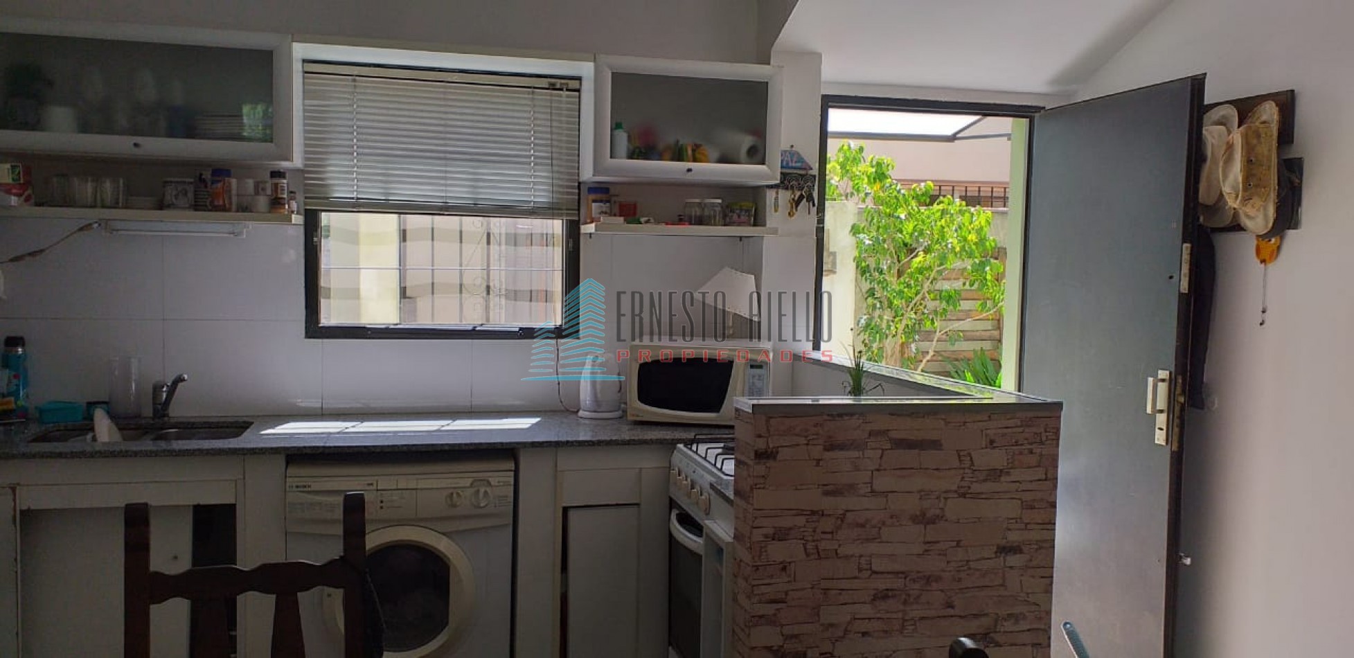 A. VENTA DEPARTAMENTO 3 AMBIENTES - QUILMES CENTRO