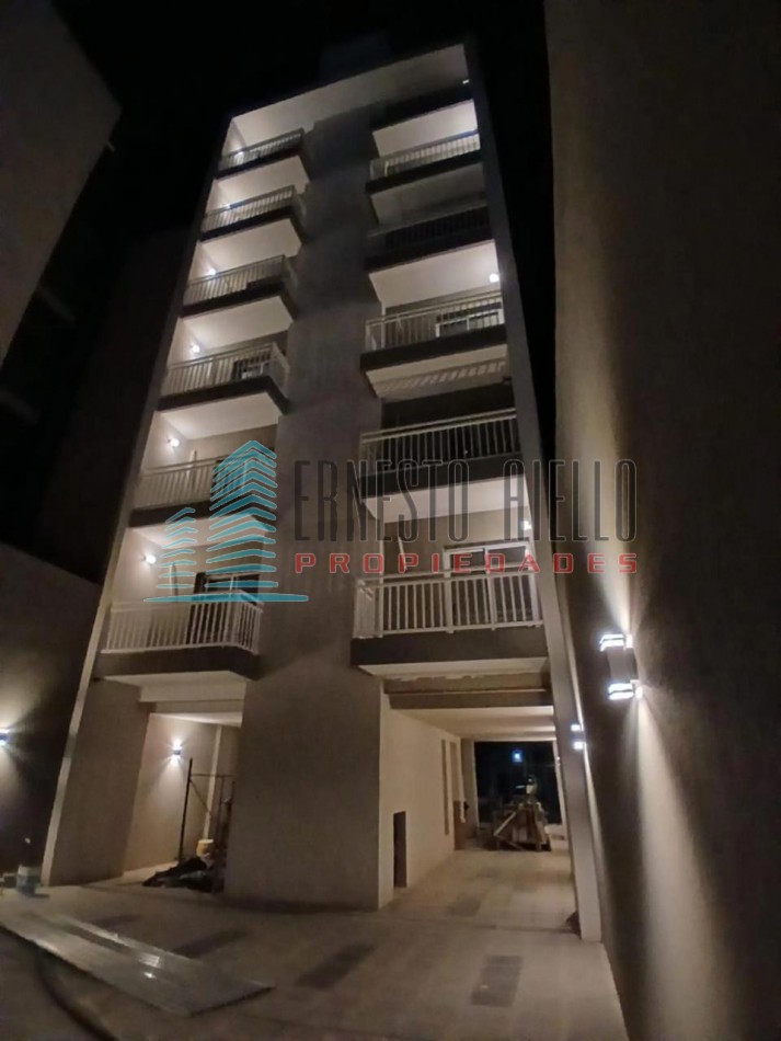 ¡VENTA DEPARTAMENTO DOS AMBIENTES EN QUILMES, OPORTUNIDAD!