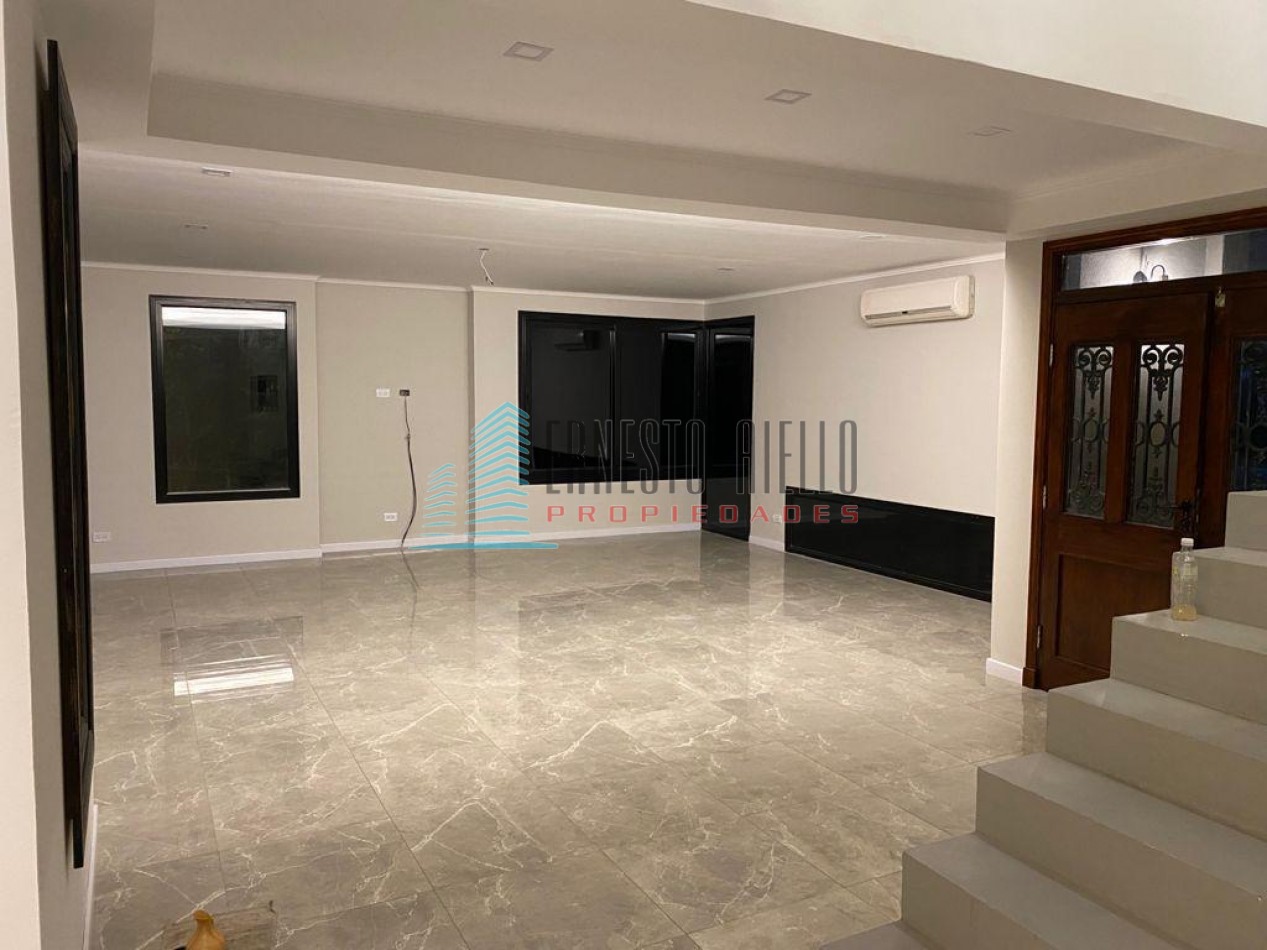 A. VENTA Imponente Casa 5 Ambientes - Las Acacias de Hudson