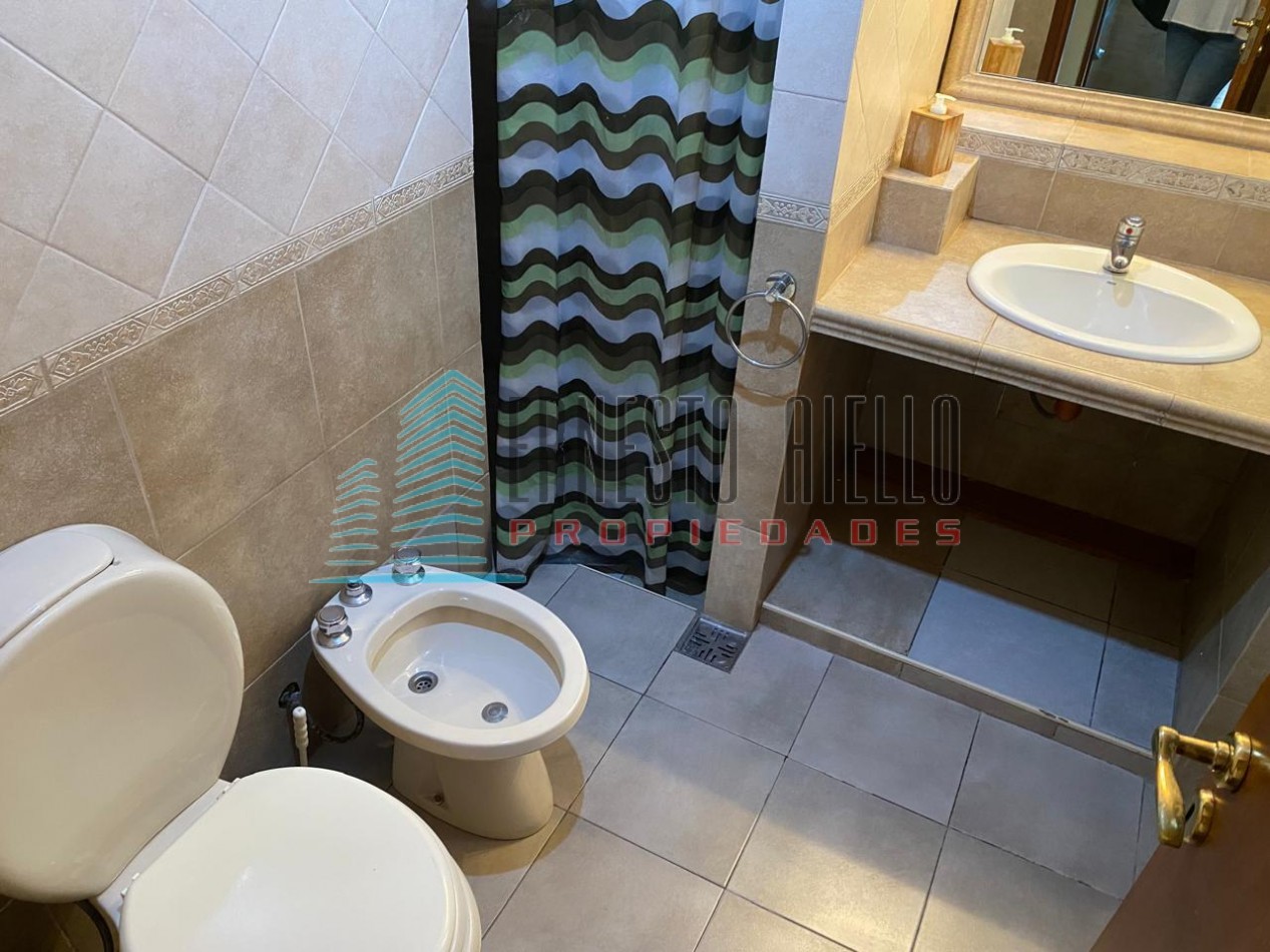 A. VENTA LOCAL COMERCIAL QUILMES