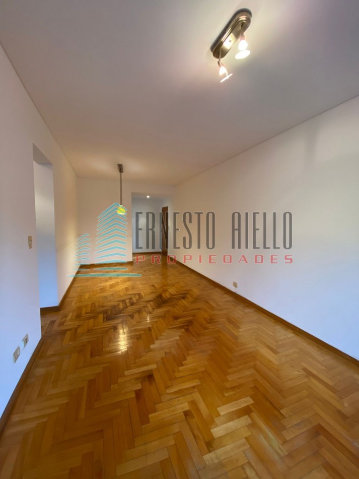 VENTA DEPARTAMENTO TRES AMBIENTES CON COCHERA EN TORRES DE GUIDO 