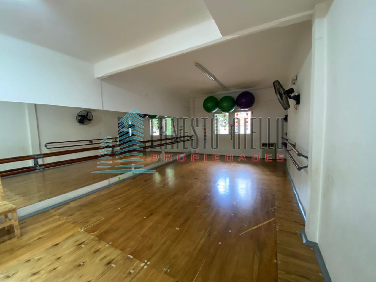 A. VENTA LOCAL COMERCIAL QUILMES