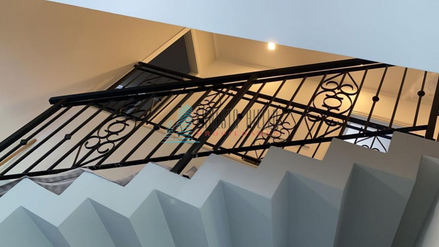 A. VENTA Imponente Casa 5 Ambientes - Las Acacias de Hudson