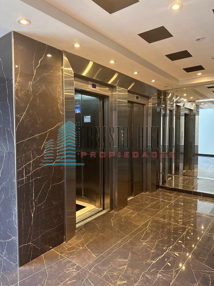 A. VENTA DEPARTAMENTO 3 AMBIENTES  MAX TOWER - BANFIELD