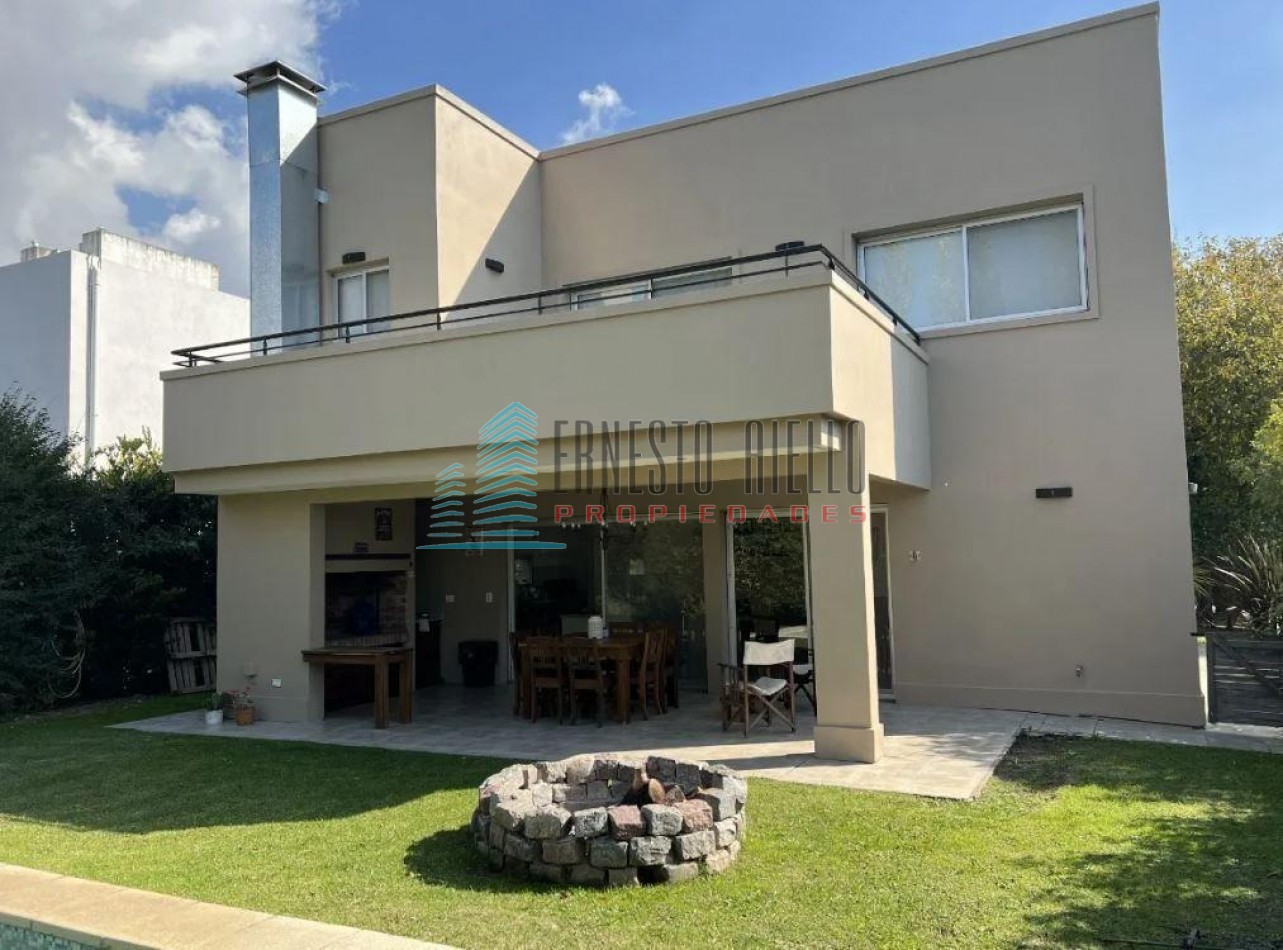A. Venta CASA BARRIO LAS ACACIAS  