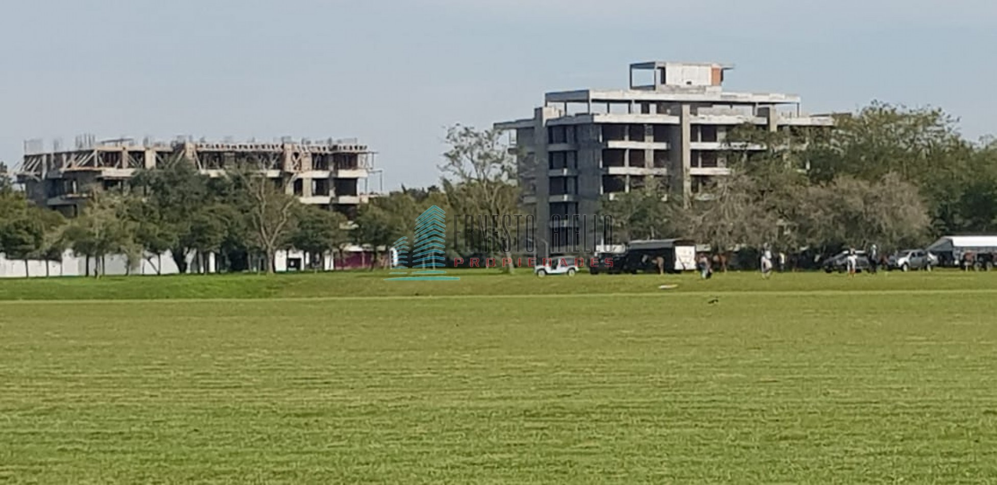 A. VENTA LOTE ESPECATACULAR  BARRIO - Greenville Polo & Resort