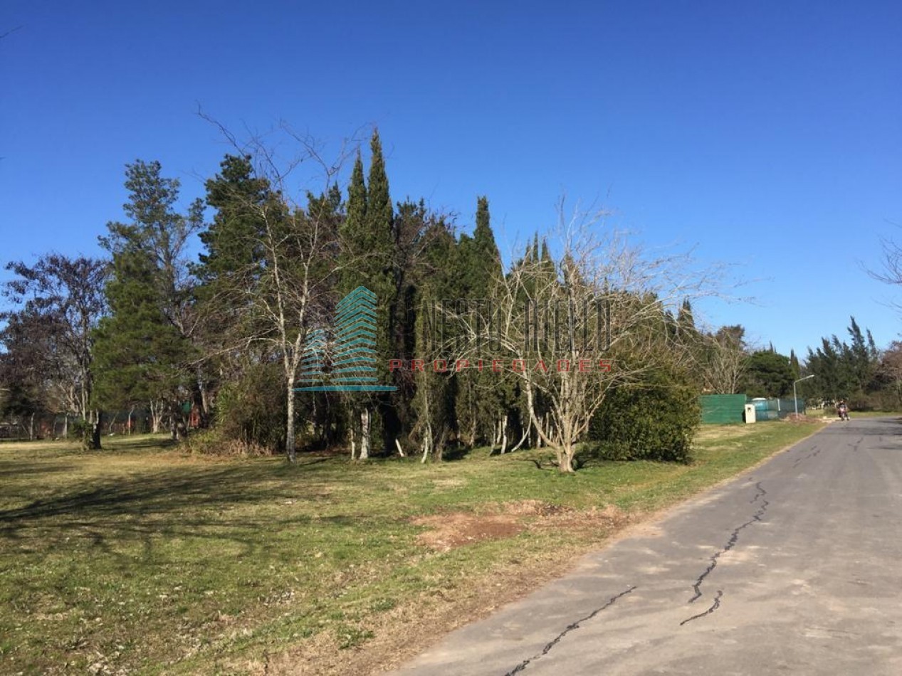 A. VENTA LOTE ESPECATACULAR  BARRIO - Greenville Polo & Resort