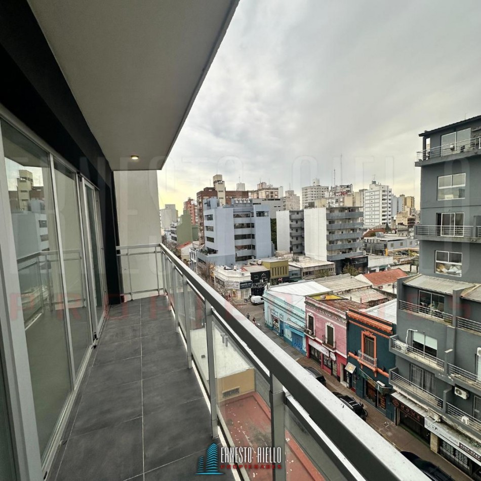 A. VENTAHERMOSO DEPARTAMENTO 2 AMBIENTES EN QUILMES CENTRO.